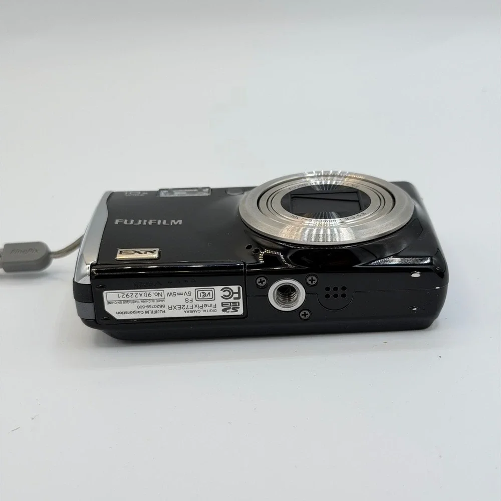 Fujifilm FinePix F72EXR Digital Camera Black 10x Optical Zoom Bundle SD Card